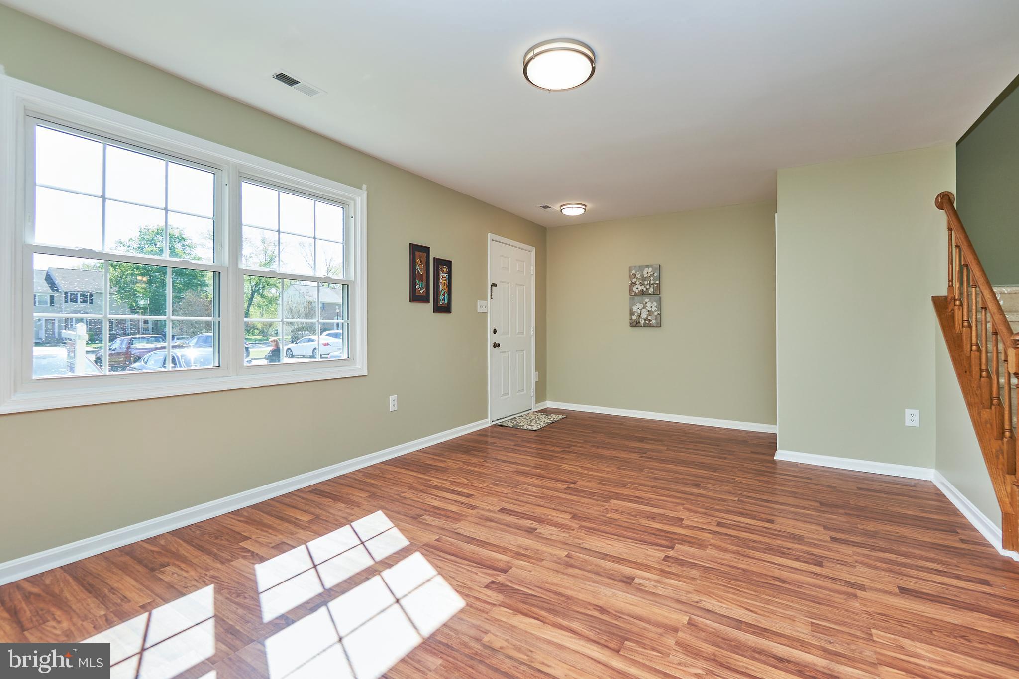 8582 Adamson Street Manassas, VA 20110 - Photo 5 of 30