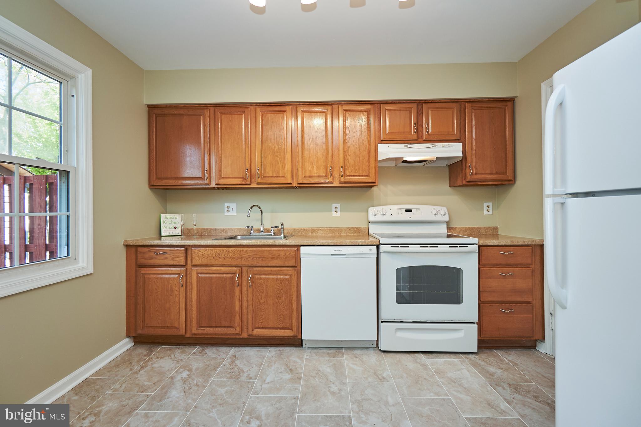 8582 Adamson Street Manassas, VA 20110 - Photo 8 of 30