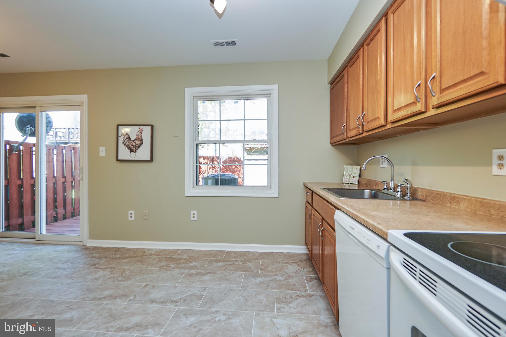 8582 Adamson Street Manassas, VA 20110 - Photo 10 of 30