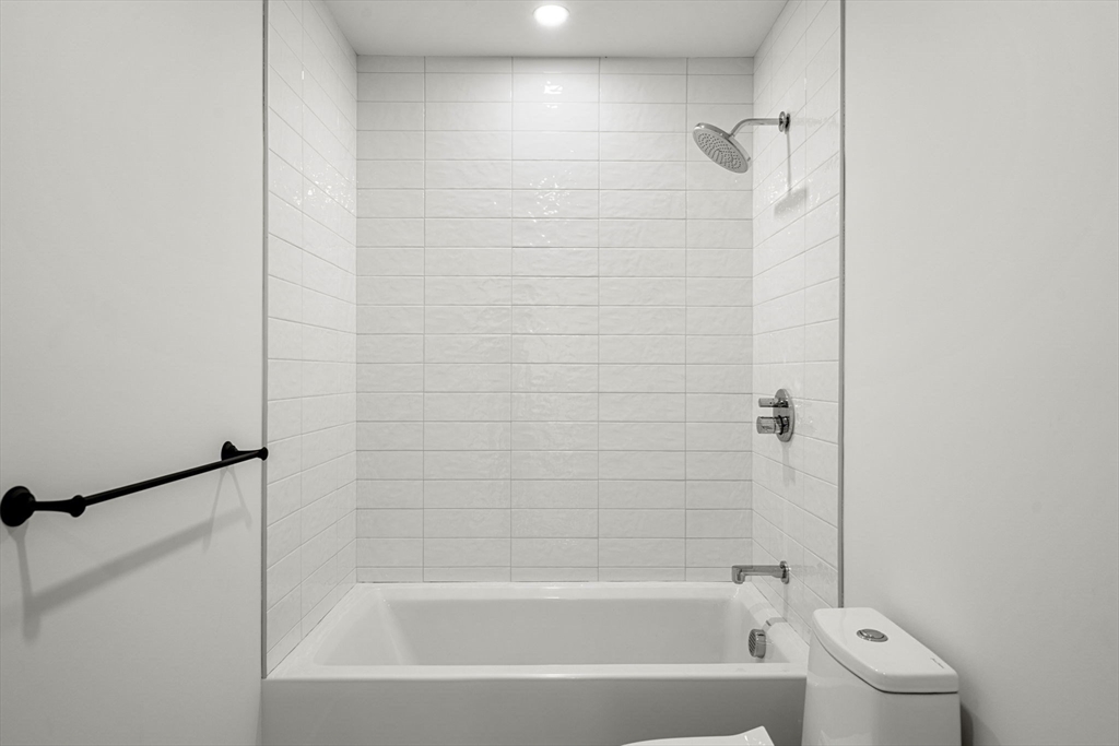 6 Elm Street, Unit 6 Newton, MA 02465 - Photo 18 of 27
