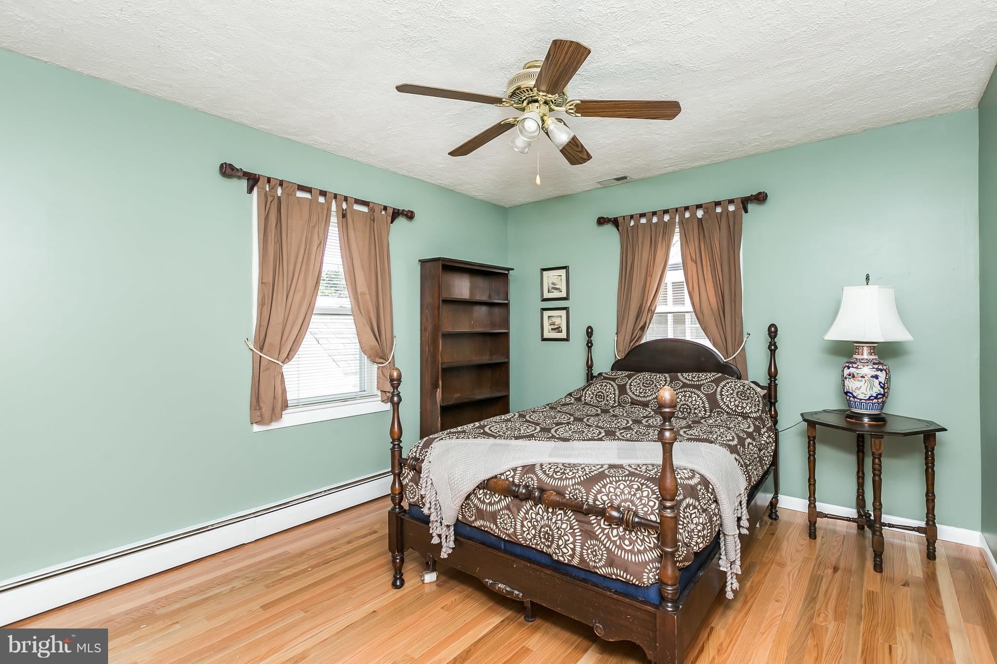 2520 Wentworth Road Baltimore, MD 21234 - Photo 13 of 30 Main level 3rd Bedroom