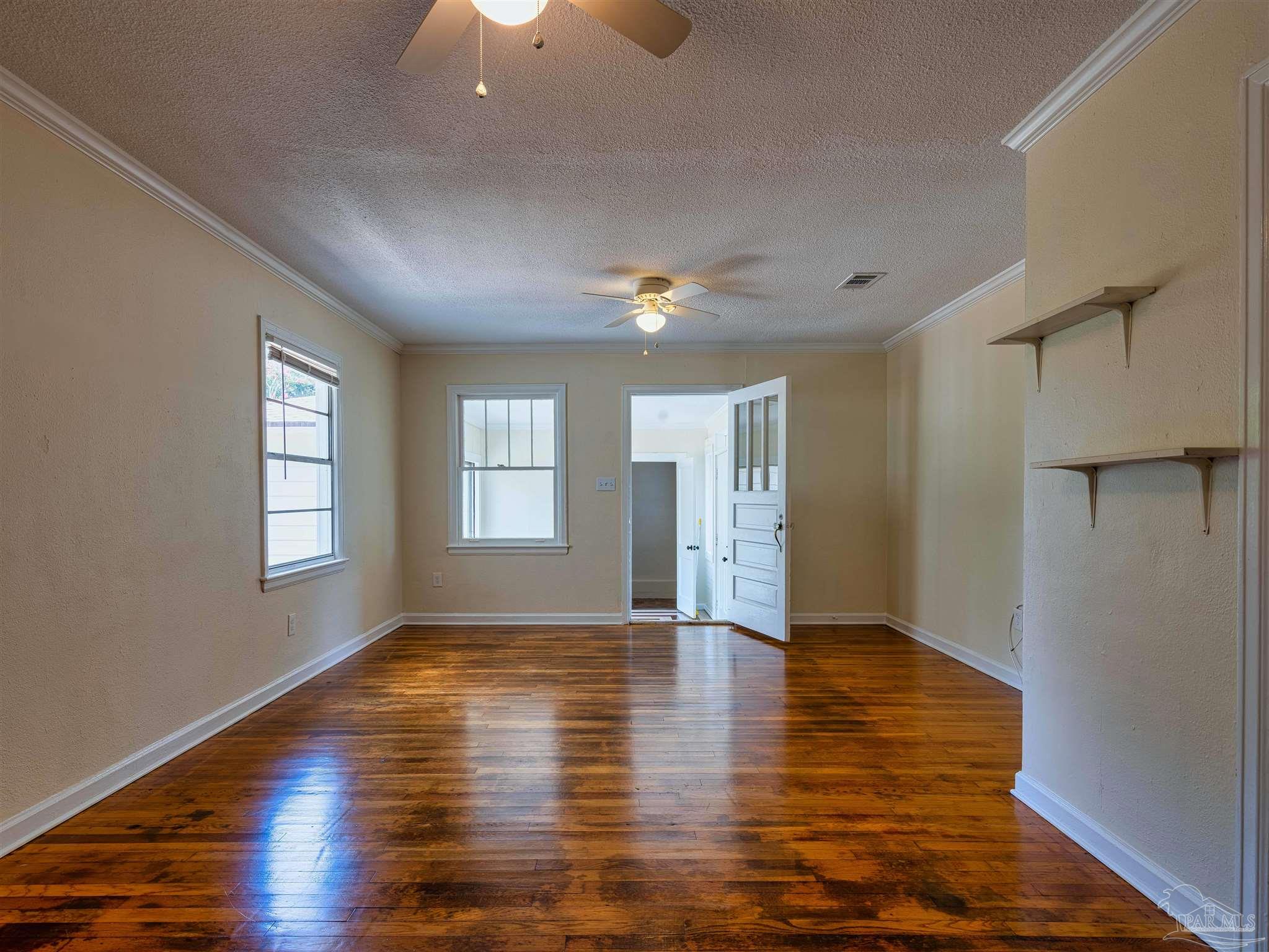 208 Ruberia Avenue Pensacola, FL 32507 - Photo 3 of 17 Gallery Image 3