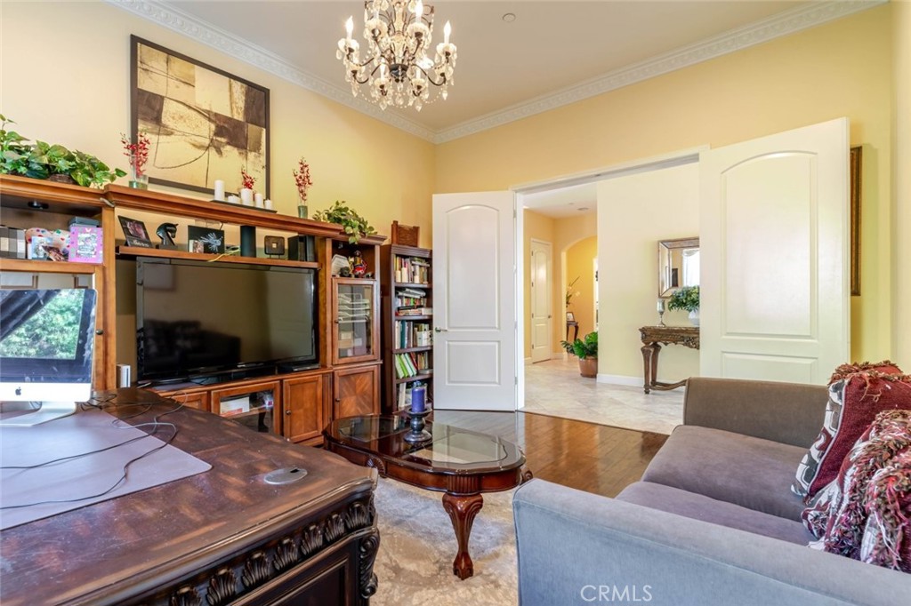 10817 West Stallion Ranch Road Sunland, CA 91040 - Photo 11 of 72