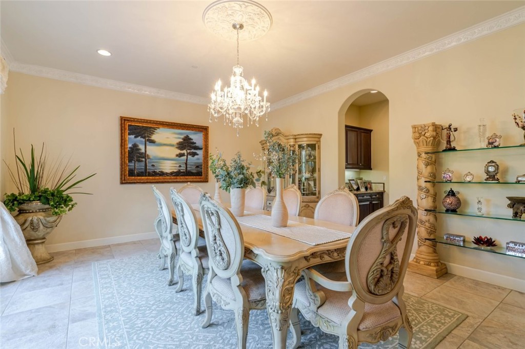 10817 West Stallion Ranch Road Sunland, CA 91040 - Photo 13 of 72