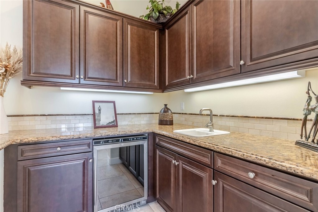 10817 West Stallion Ranch Road Sunland, CA 91040 - Photo 27 of 72