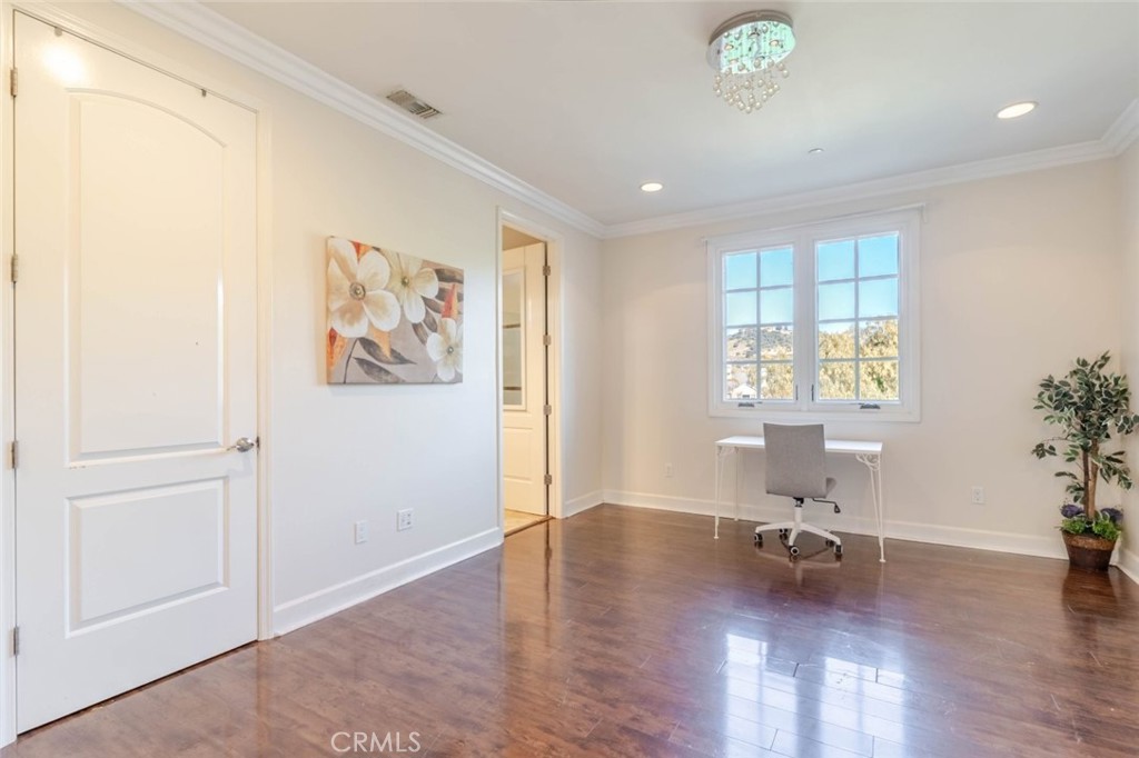 10817 West Stallion Ranch Road Sunland, CA 91040 - Photo 46 of 72