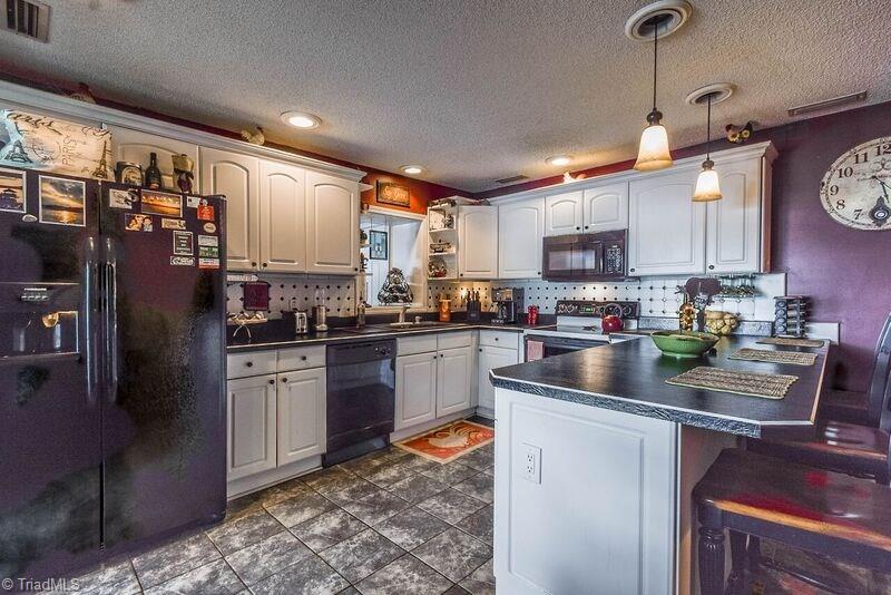 667 Riverside Drive Lexington, NC 27292 - Photo 9 of 26 Gallery Image 9