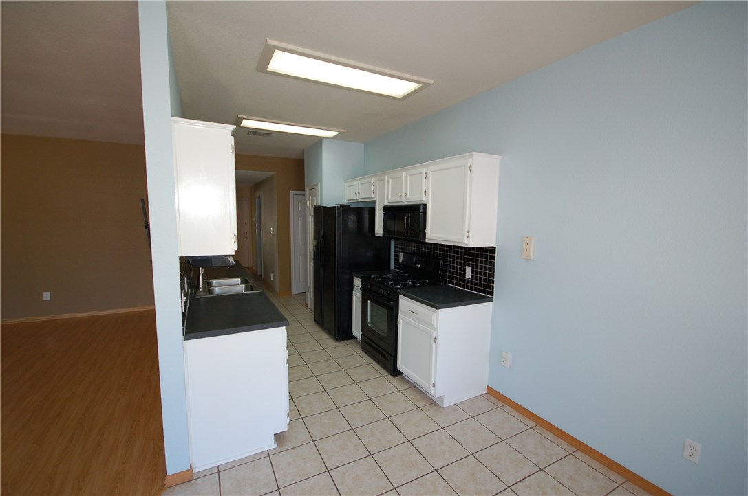 1202 Pathfinder Way Round Rock, TX 78665 - Photo 4 of 11