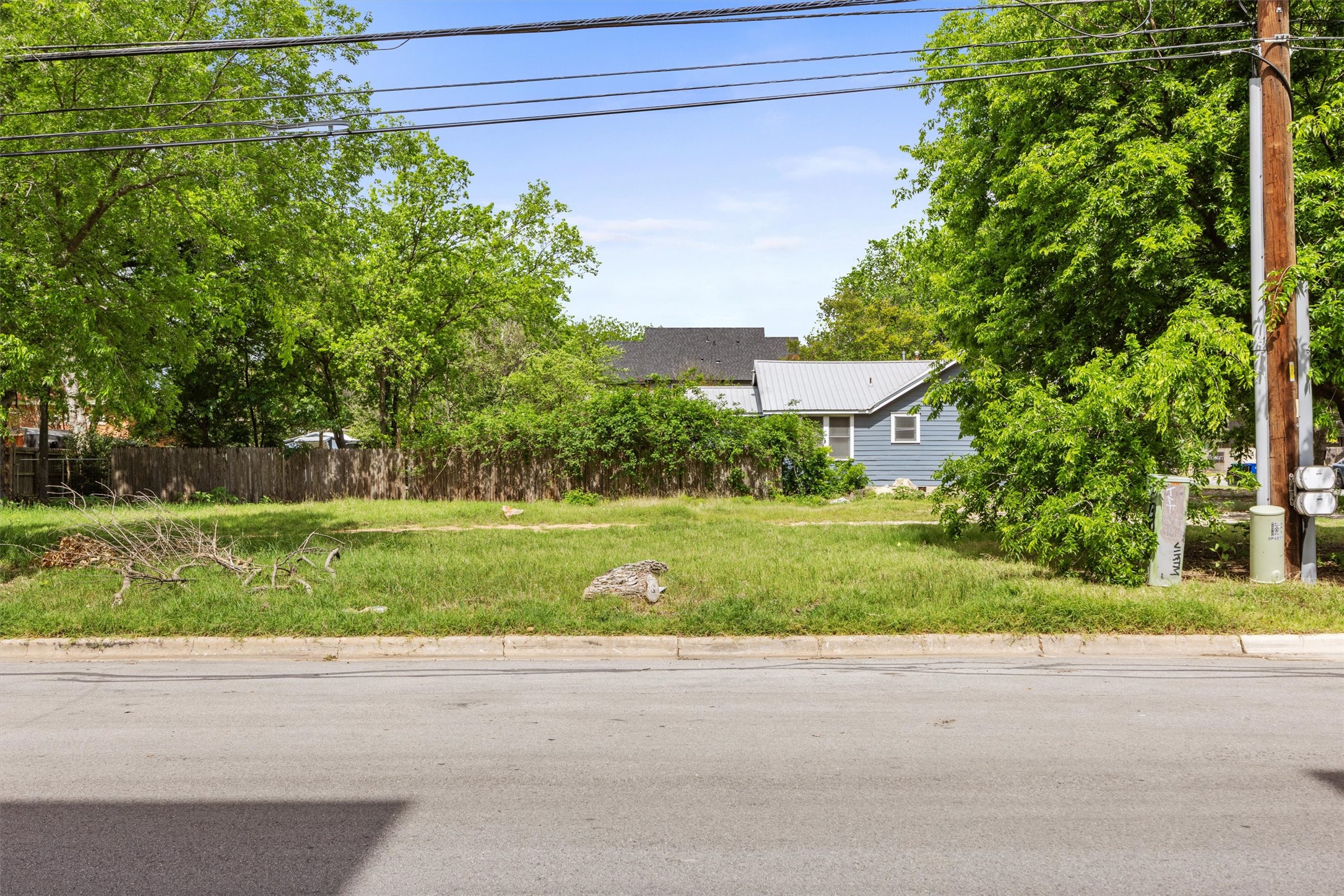 945 East 51st Street Austin, TX 78751 - Photo 10 of 10 View from side street