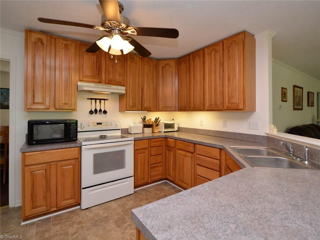 8031 Homestead Farm Road Belews Creek, NC 27009 - Photo 14 of 30 Gallery Image 14
