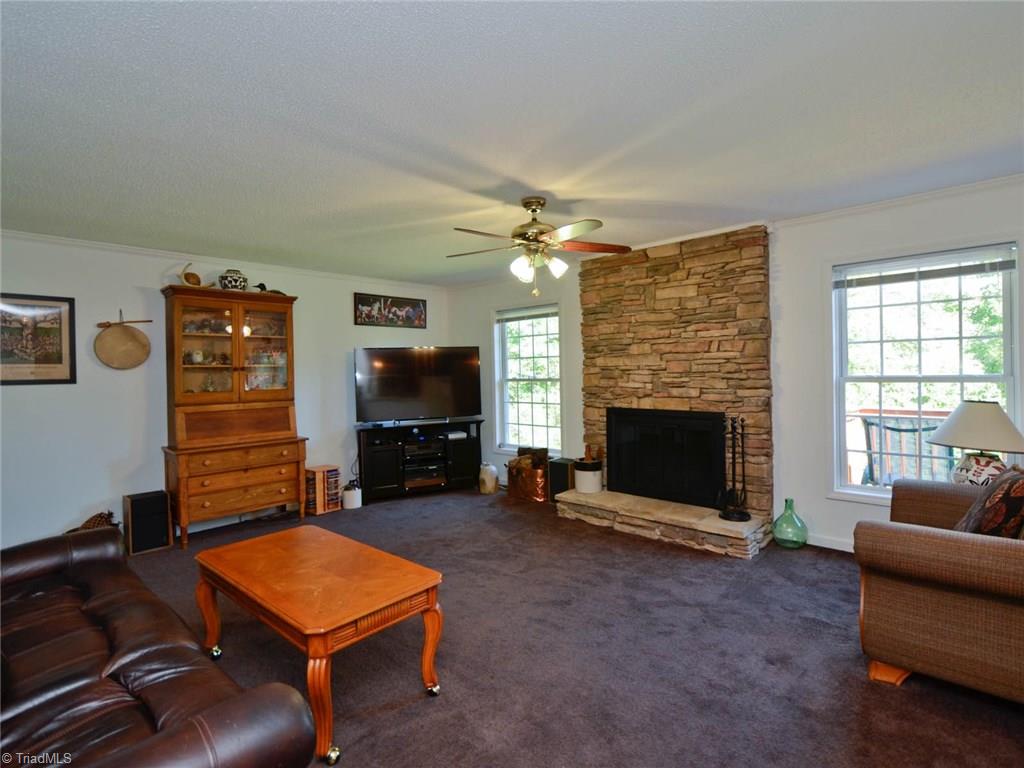 8031 Homestead Farm Road Belews Creek, NC 27009 - Photo 8 of 30 Gallery Image 8