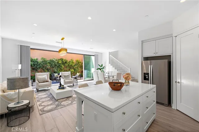 $6,400 | 141 Linda Vista, Irvine, CA 92618