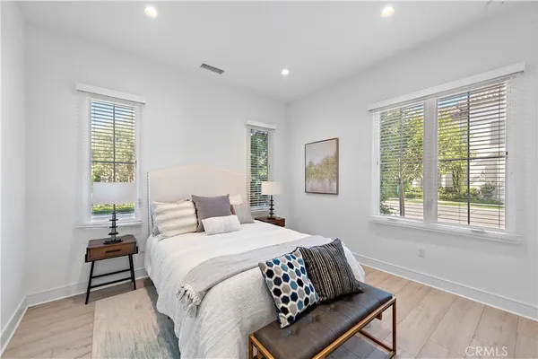 $6,200 | 141 Linda Vista, Irvine, CA 92618
