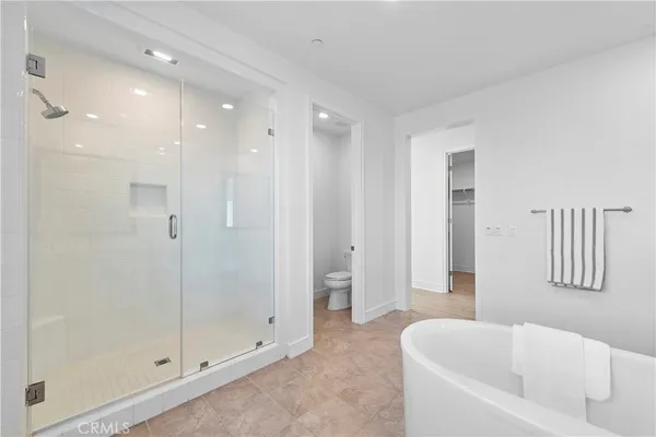 $6,200 | 141 Linda Vista, Irvine, CA 92618