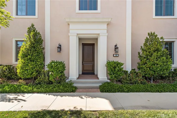 $6,200 | 141 Linda Vista, Irvine, CA 92618