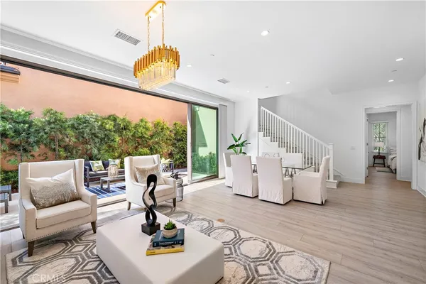 $6,200 | 141 Linda Vista, Irvine, CA 92618