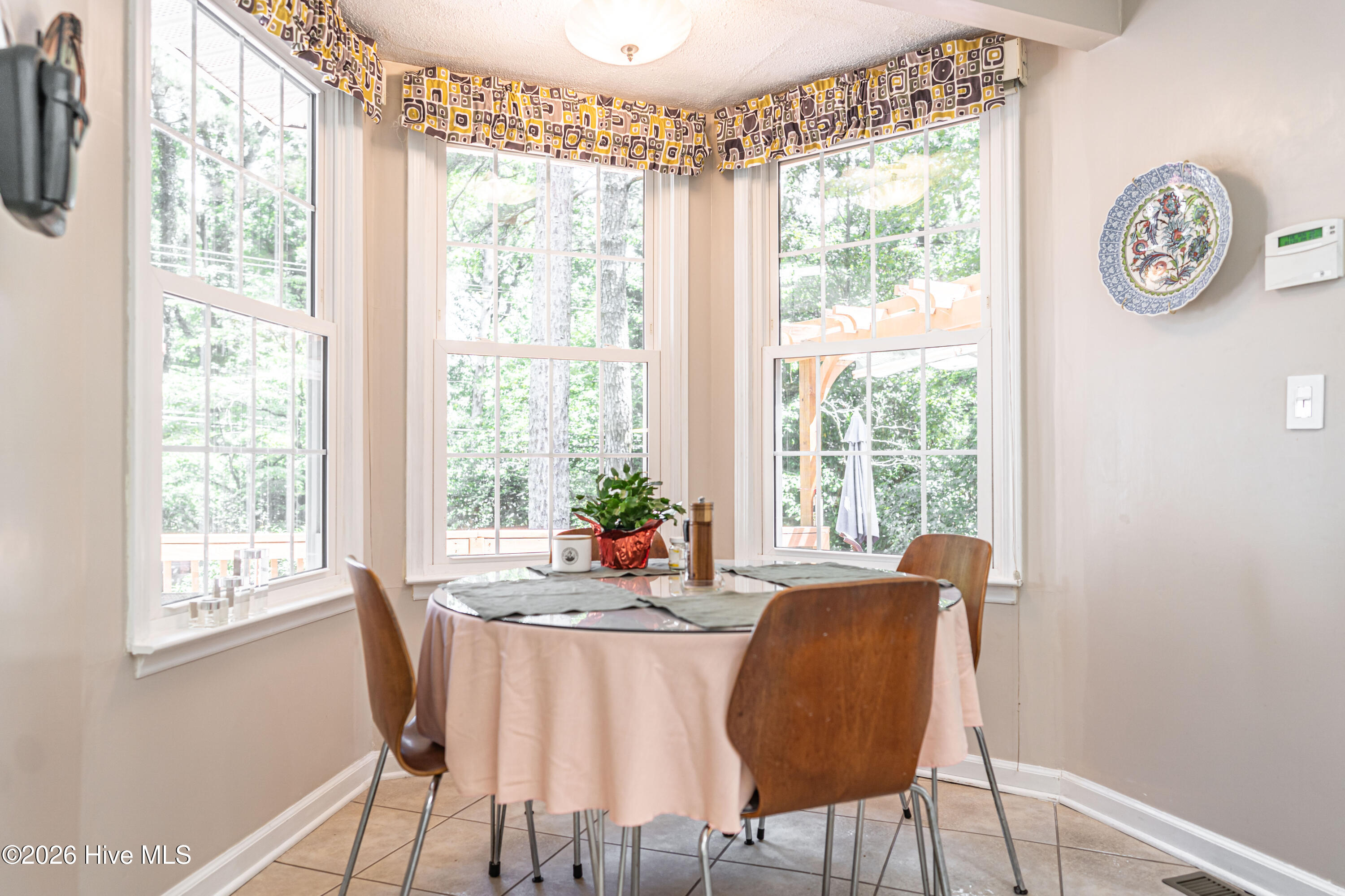 105 Canterbury Road Southern Pines, NC 28387 - Photo 18 of 57 g eat in area