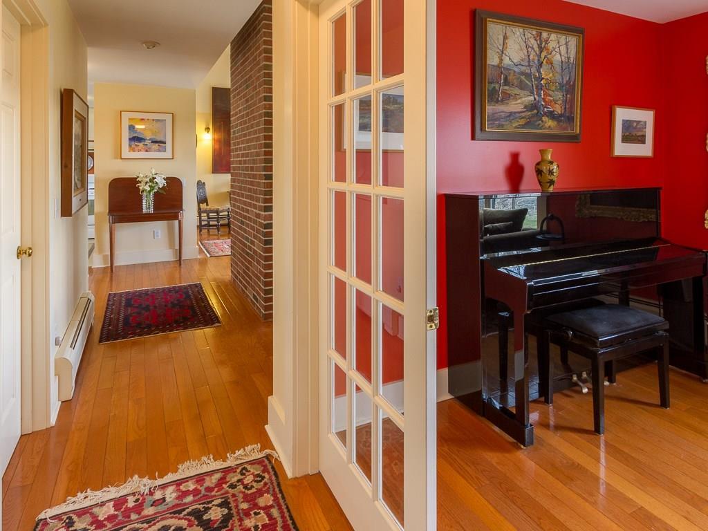 44 Youngs Mountain Road, Unit 2 Bar Harbor, ME 04609 - Photo 20 of 35 Hallway