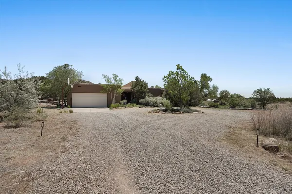 $620,000 | 3 Moya Loop, Santa Fe, NM 87508