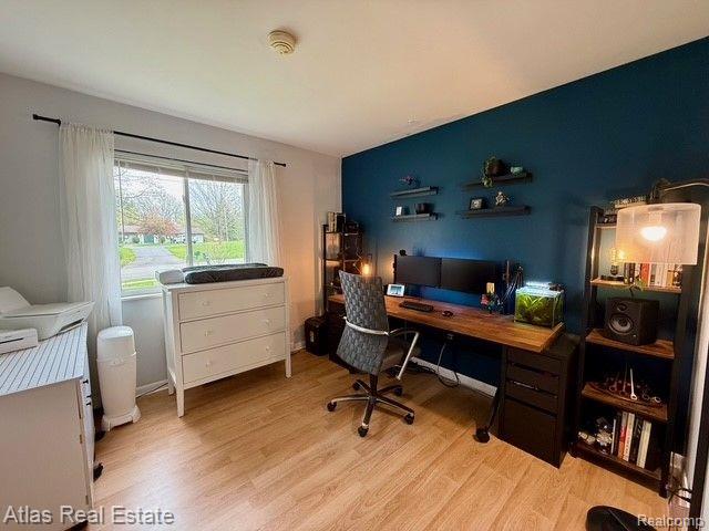 1010 State Road Fenton, MI 48430 - Photo 18 of 27 Gallery Image 18