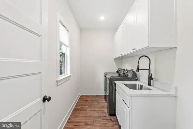 a view of a livingroom with furniture and window