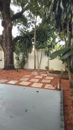 $2,900 | 3908 Southwest 67th Terrace, Unit 112, Davie, FL 33314