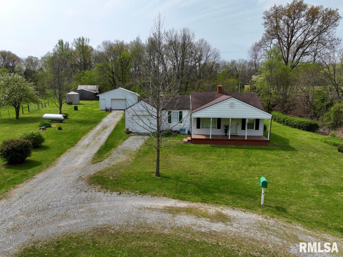 22 Roundhouse Road Herod, IL 62947 - Photo 3 of 52