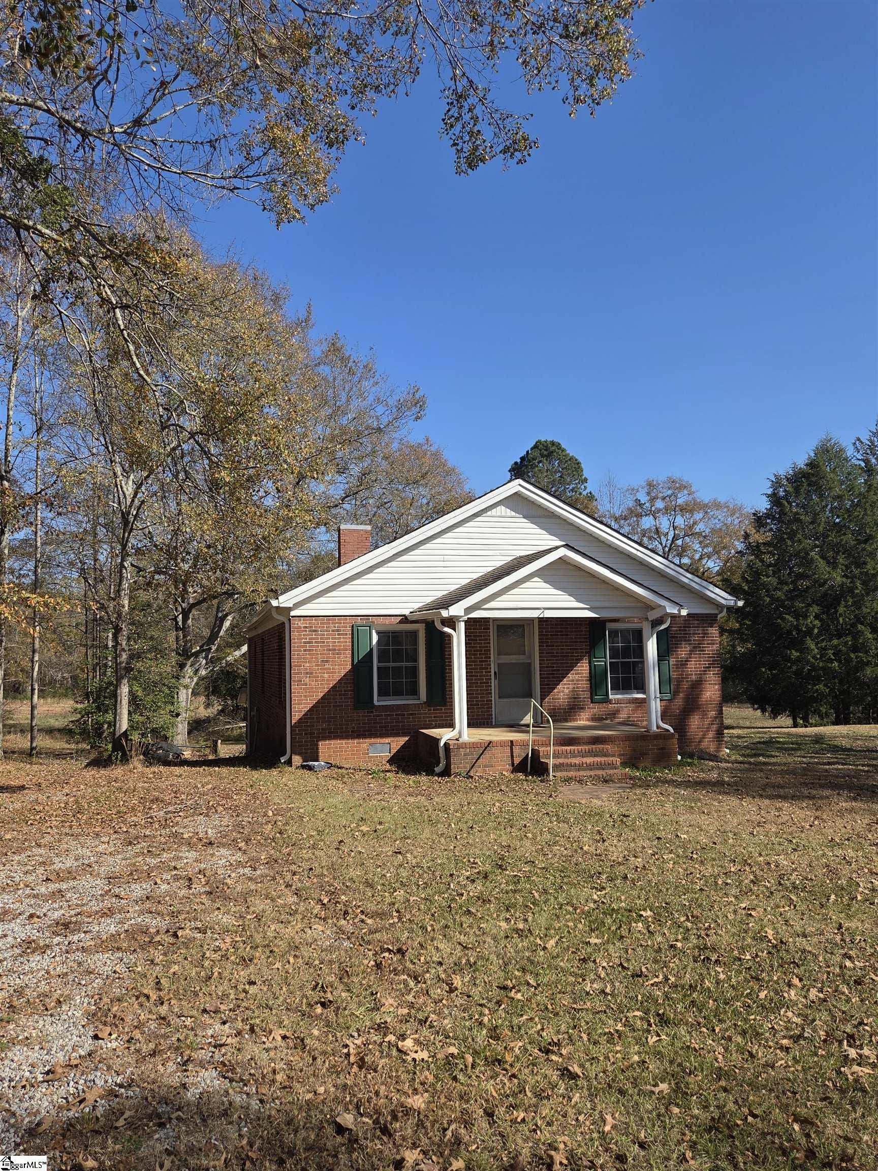 1123 Renno Road Clinton, SC 29325 - Photo 2 of 24