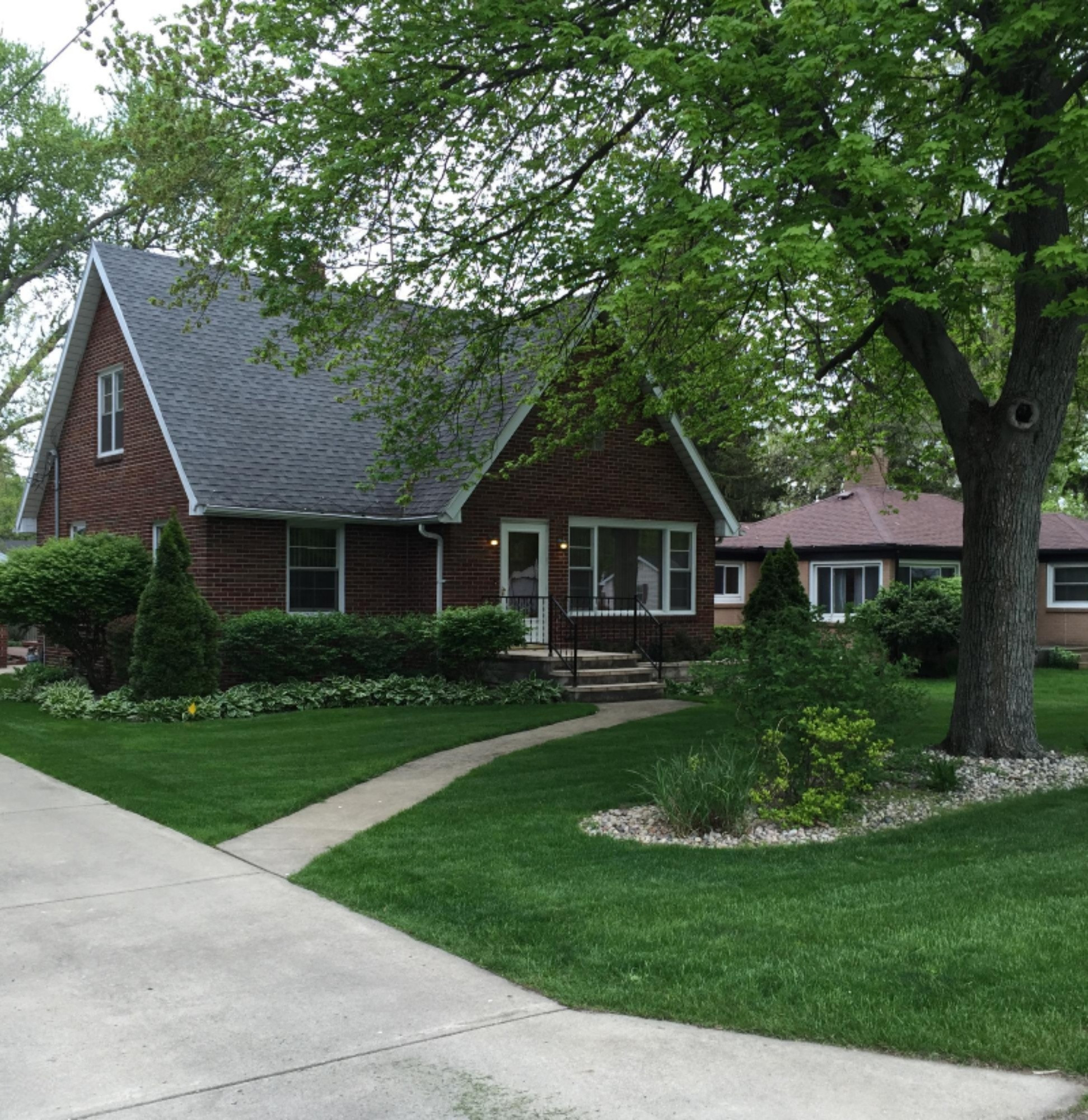 661 Montezuma Road Benton Harbor, MI 49022 - Photo 1 of 41 image3