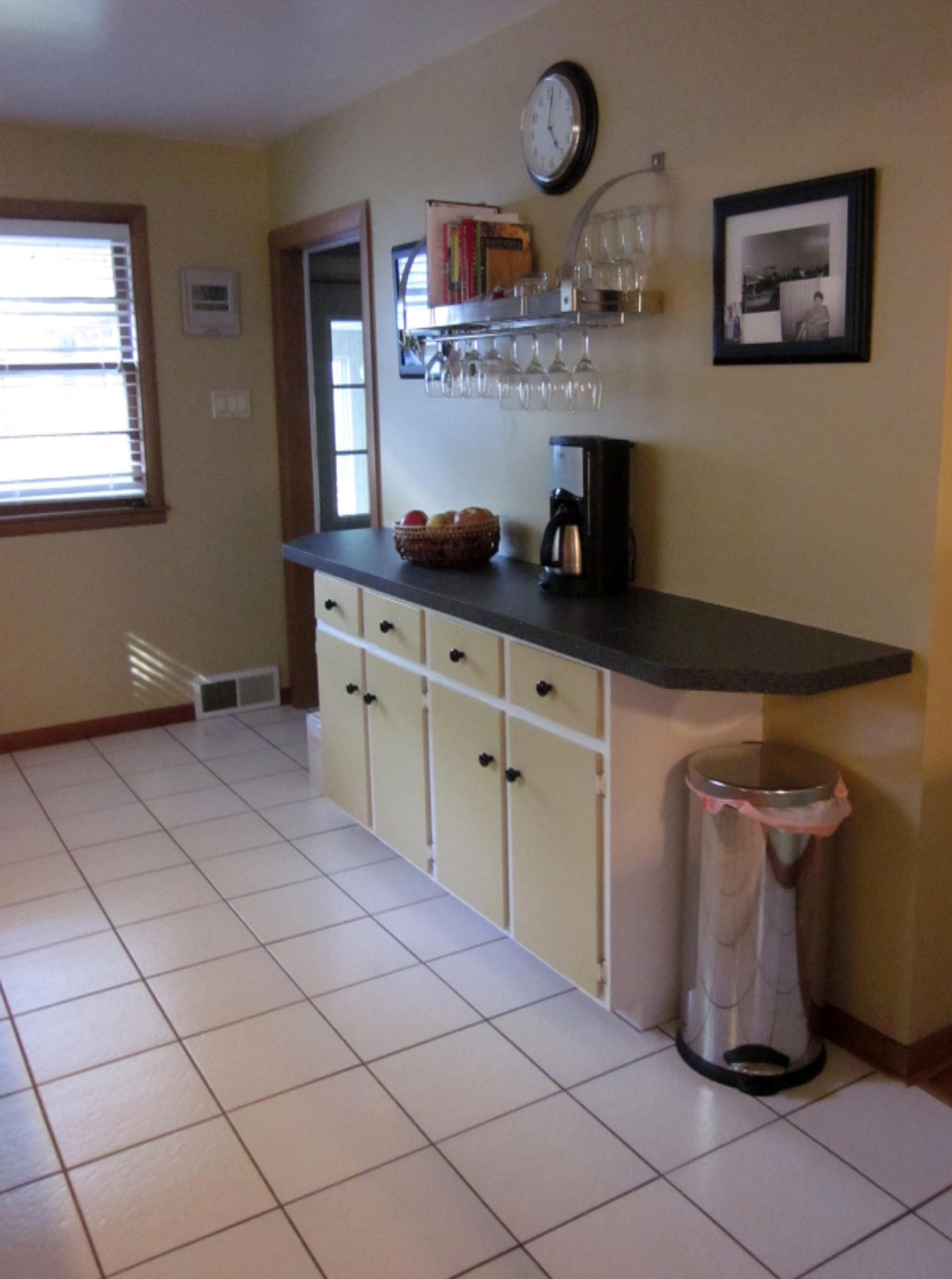 661 Montezuma Road Benton Harbor, MI 49022 - Photo 12 of 41 IMG_0048