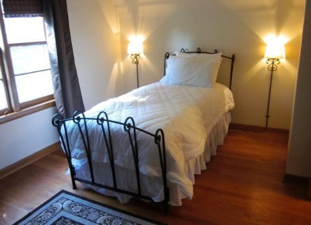 661 Montezuma Road Benton Harbor, MI 49022 - Photo 21 of 41 Montezuma Bedroom 2