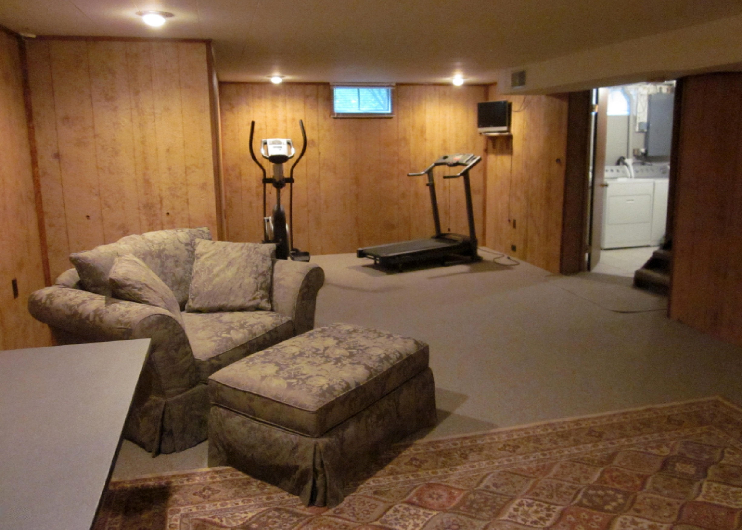 661 Montezuma Road Benton Harbor, MI 49022 - Photo 29 of 41 IMG_0073