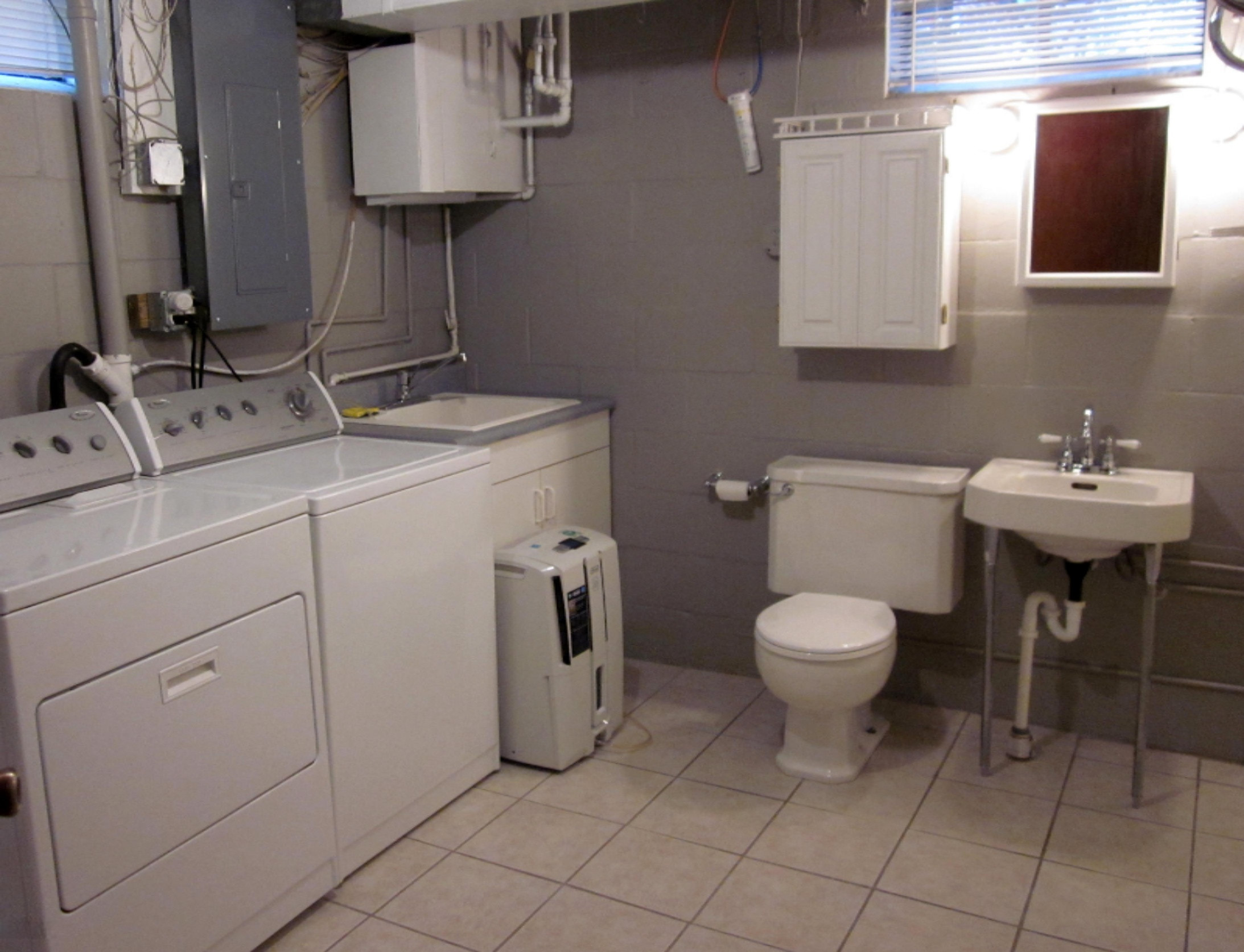661 Montezuma Road Benton Harbor, MI 49022 - Photo 34 of 41 IMG_0078