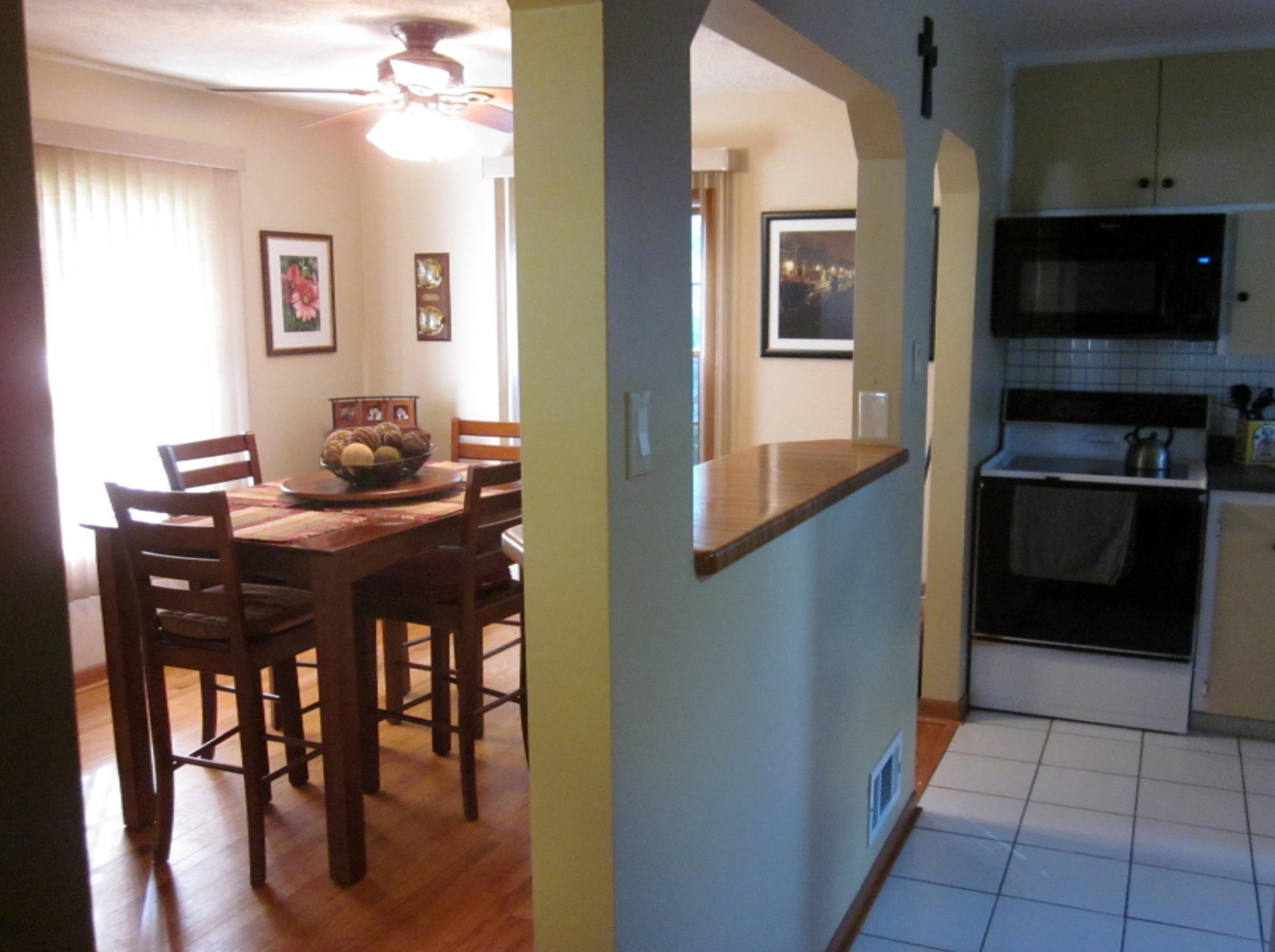 661 Montezuma Road Benton Harbor, MI 49022 - Photo 6 of 41 IMG_0041