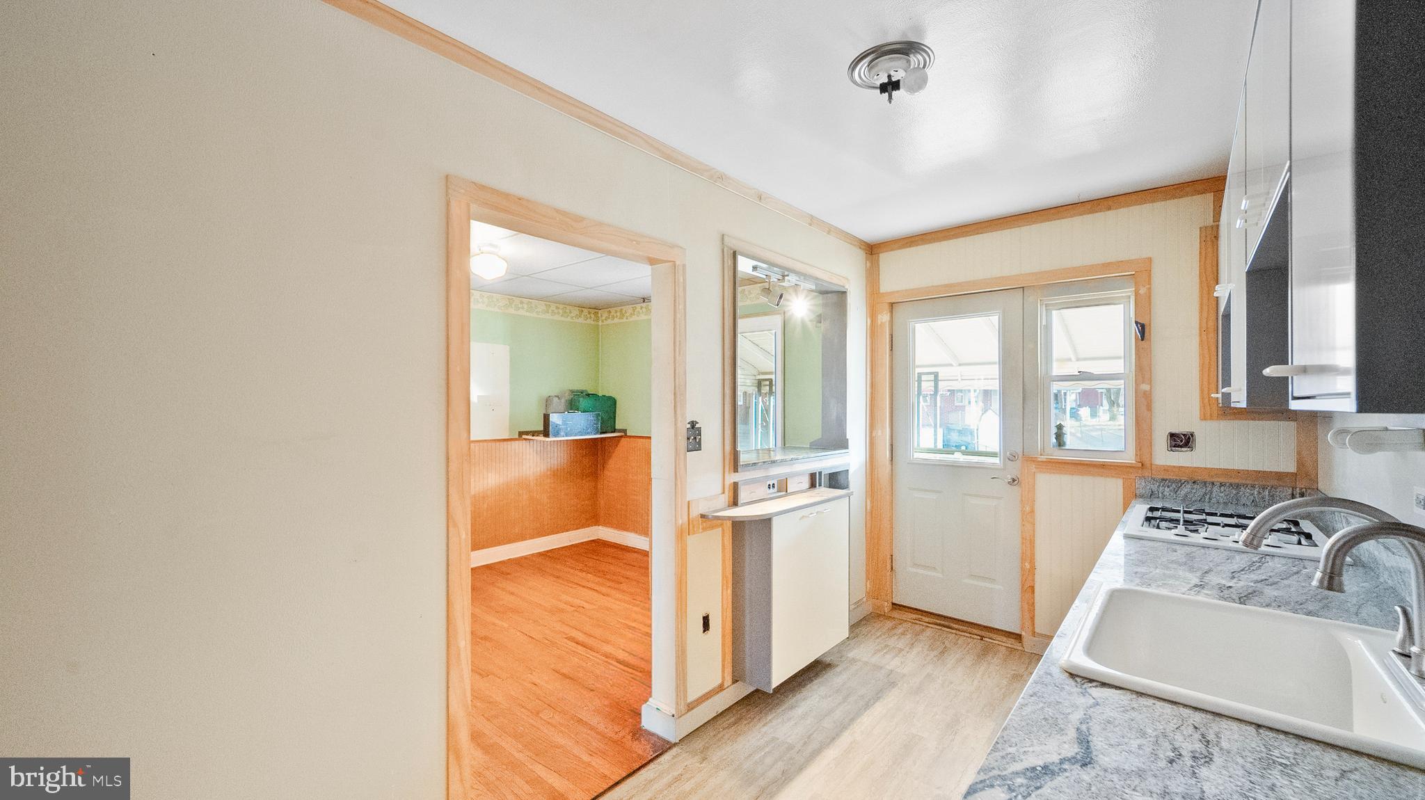 3427 North Point Road Baltimore, MD 21222 - Photo 2 of 26