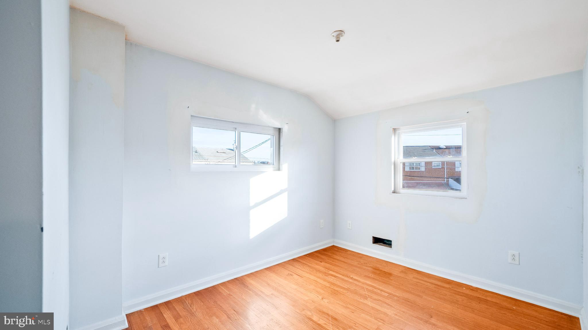 3427 North Point Road Baltimore, MD 21222 - Photo 5 of 26