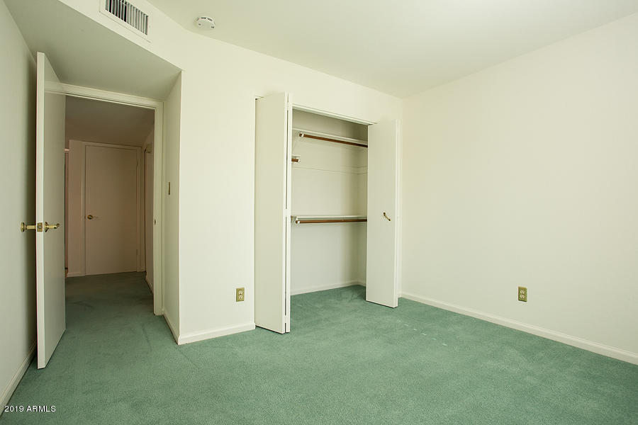 1526 East Royal Palm Road Phoenix, AZ 85020 - Photo 18 of 29 1526 E Royal Palm Pic- Bed 2 (2)