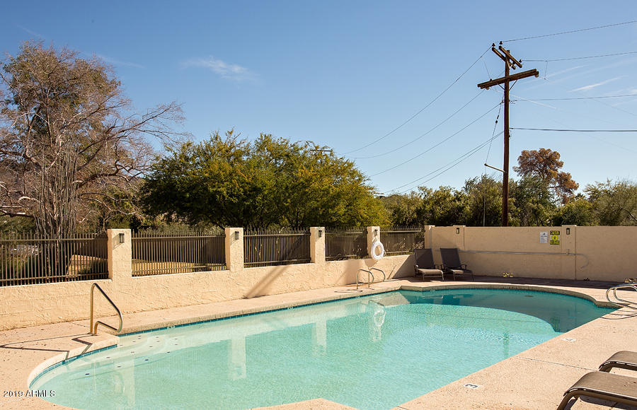 1526 East Royal Palm Road Phoenix, AZ 85020 - Photo 24 of 29 1526 E Royal Palm Pic- Community Pool