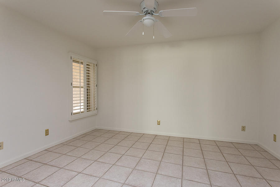 1526 East Royal Palm Road Phoenix, AZ 85020 - Photo 9 of 29 1526 E Royal Palm Pic- Den 2