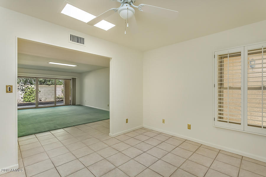 1526 East Royal Palm Road Phoenix, AZ 85020 - Photo 10 of 29 1526 E Royal Palm Pic- Den 3