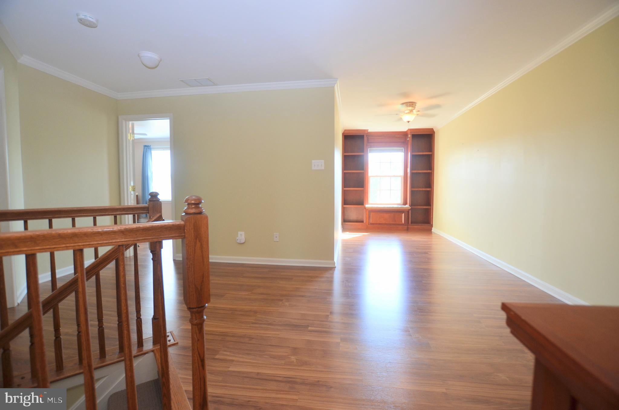 341 Pierce Run Newark, DE 19702 - Photo 23 of 40 2nd Floor Landing
