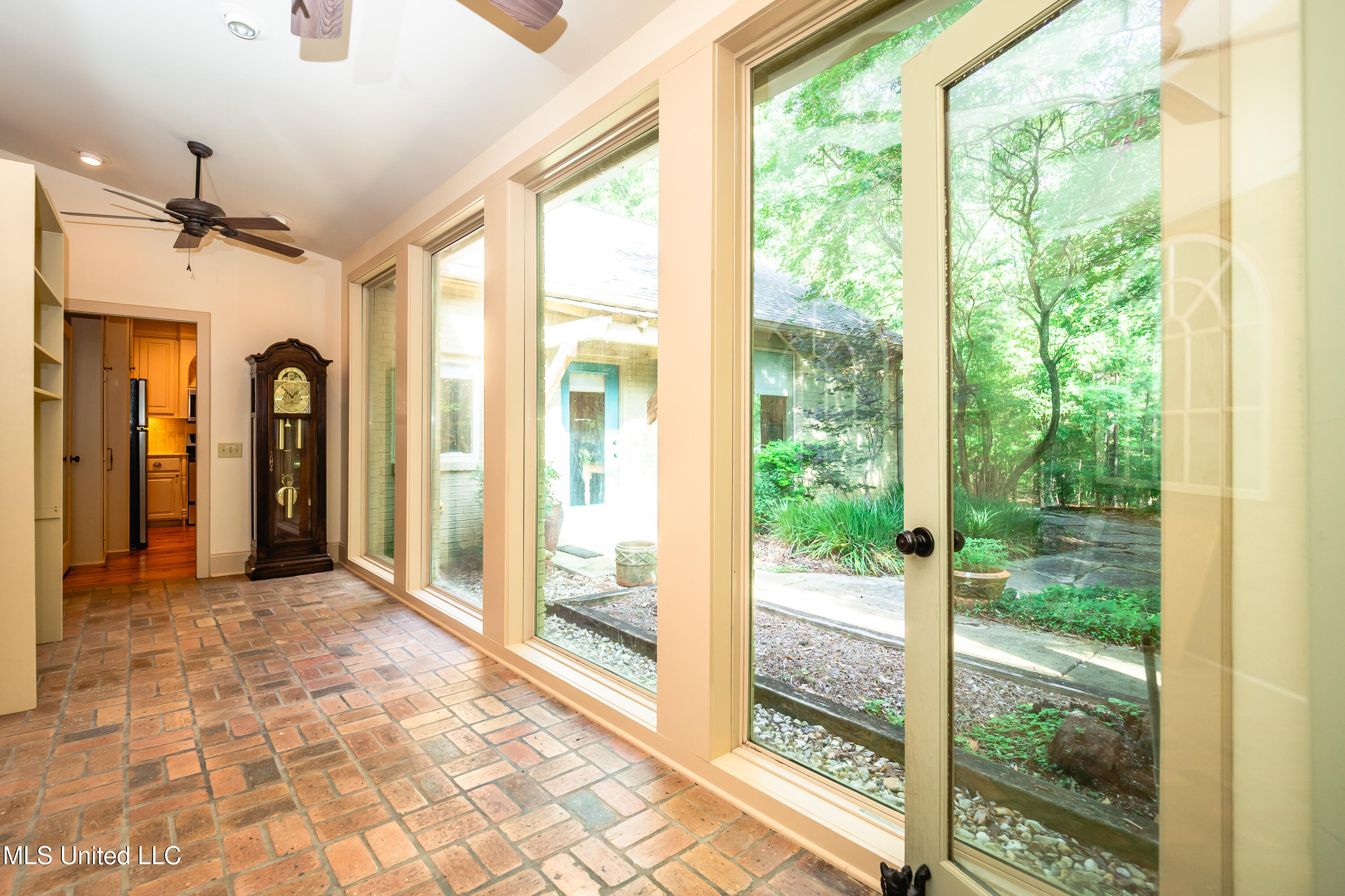 6147 Wirtz Road Flowood, MS 39232 - Photo 35 of 54 P6110056