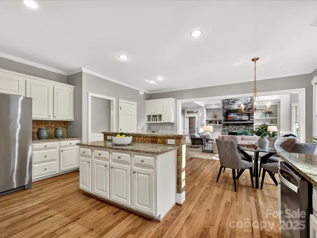 $1,200,000 | 8321 Woodmont Drive, Marvin, NC 28173