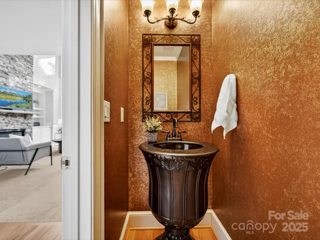 $1,200,000 | 8321 Woodmont Drive, Marvin, NC 28173