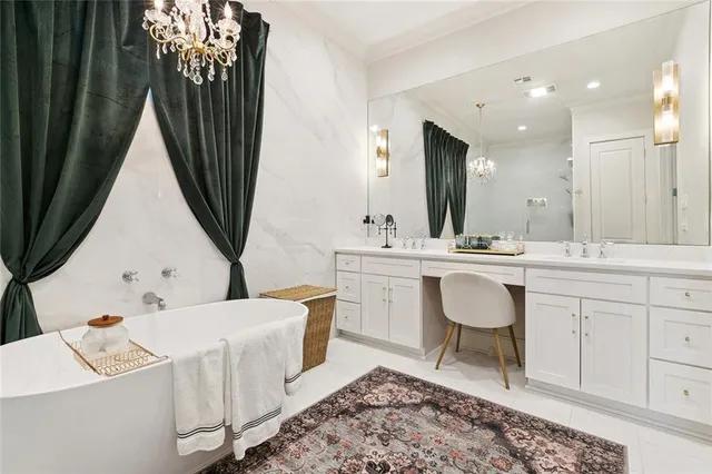 $399,900 | 8429 Prince Drive, Chalmette, LA 70043