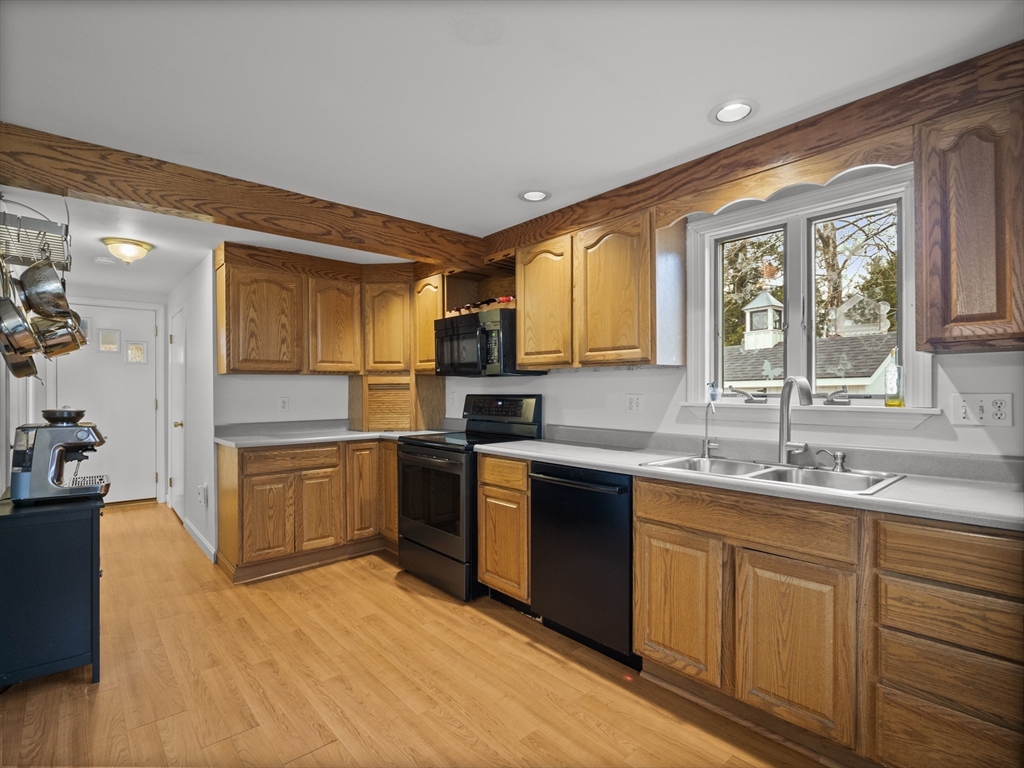 7 Alcorn Road Chelmsford, MA 01824 - Photo 12 of 42