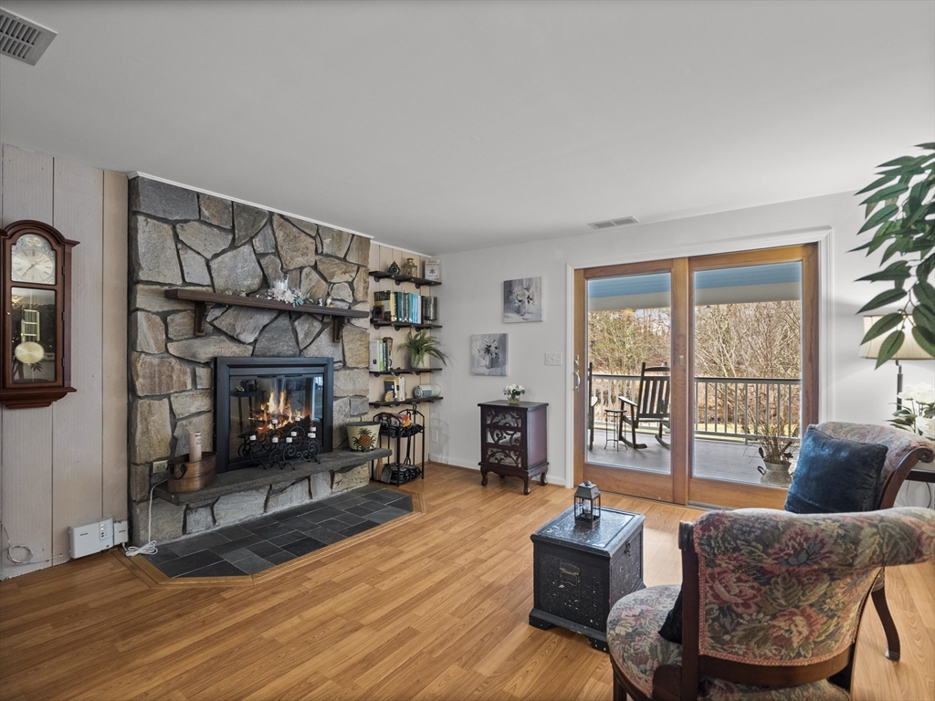 7 Alcorn Road Chelmsford, MA 01824 - Photo 5 of 42