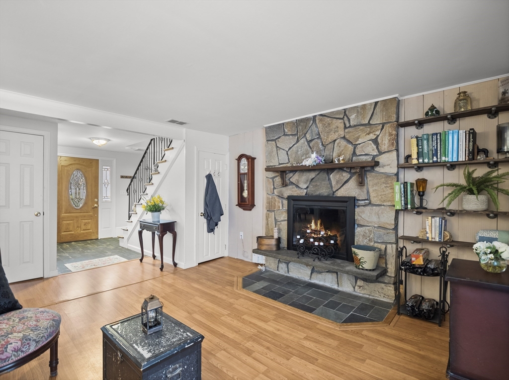 7 Alcorn Road Chelmsford, MA 01824 - Photo 6 of 42