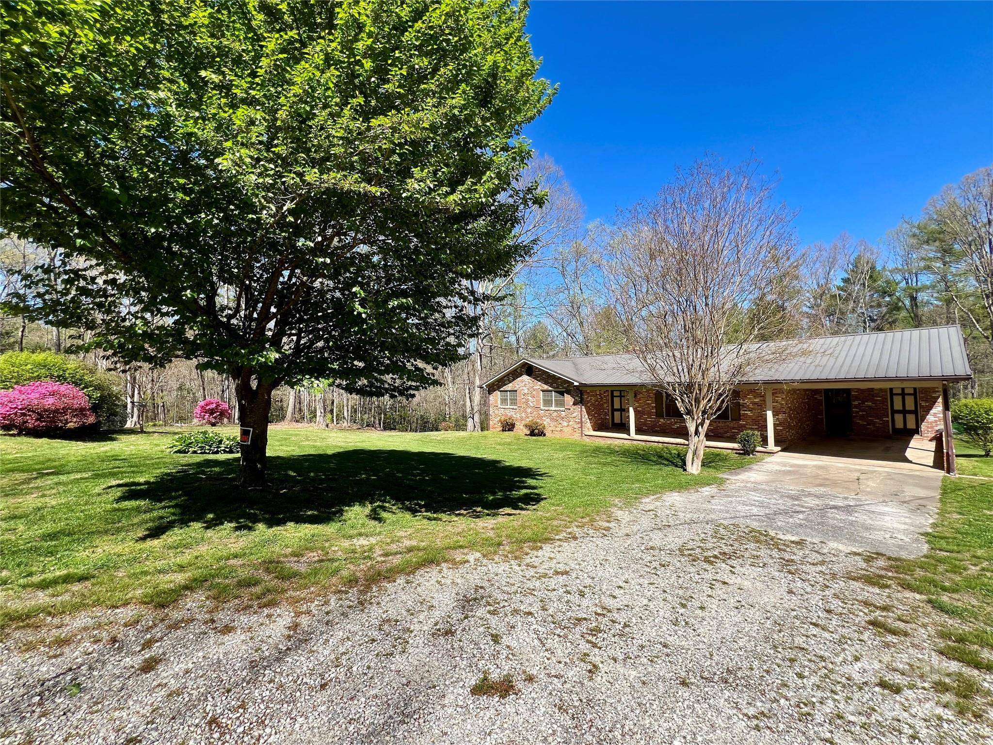 3610 Henderson Mill Road Morganton, NC 28655 - Photo 3 of 25 Gallery Image 3