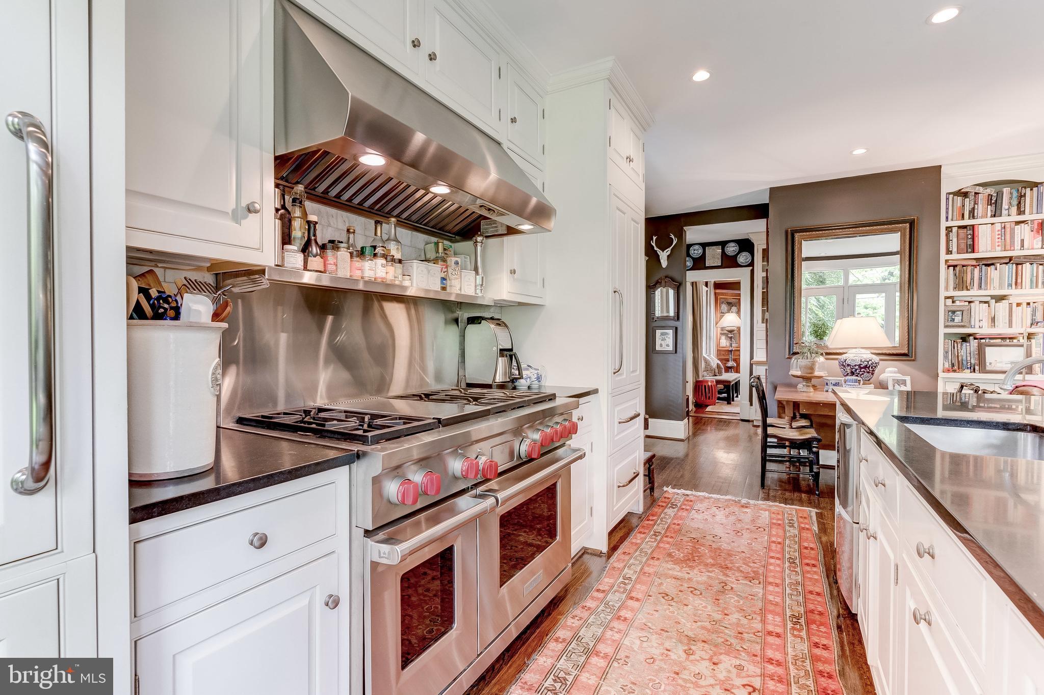 110 Edgevale Road Baltimore, MD 21210 - Photo 18 of 55